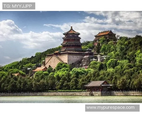 姚明颐和园酒店：感受皇家园林的奢华与文化魅力